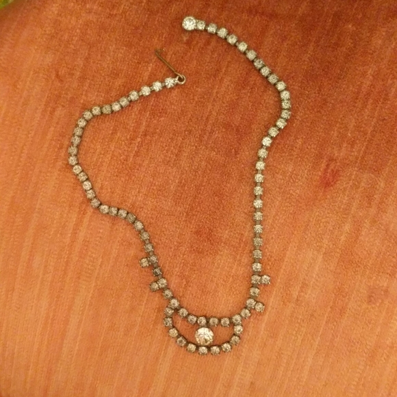 Necklace - Picture 2 of 3